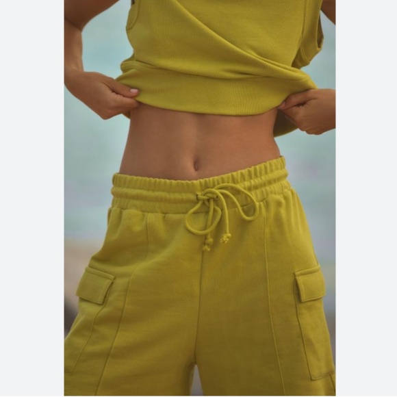 Brand New Daily Practice by Anthropologie Cargo Shorts - Picture 3 of 4